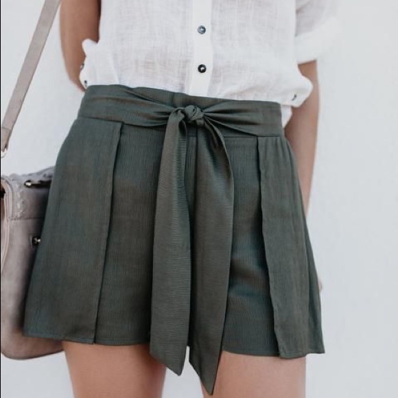 Olive Tie Front Shorts - Picture 4 of 8